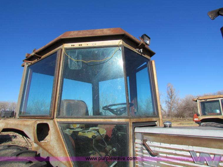 image for item E8175 White 2-105 Field Boss tractor