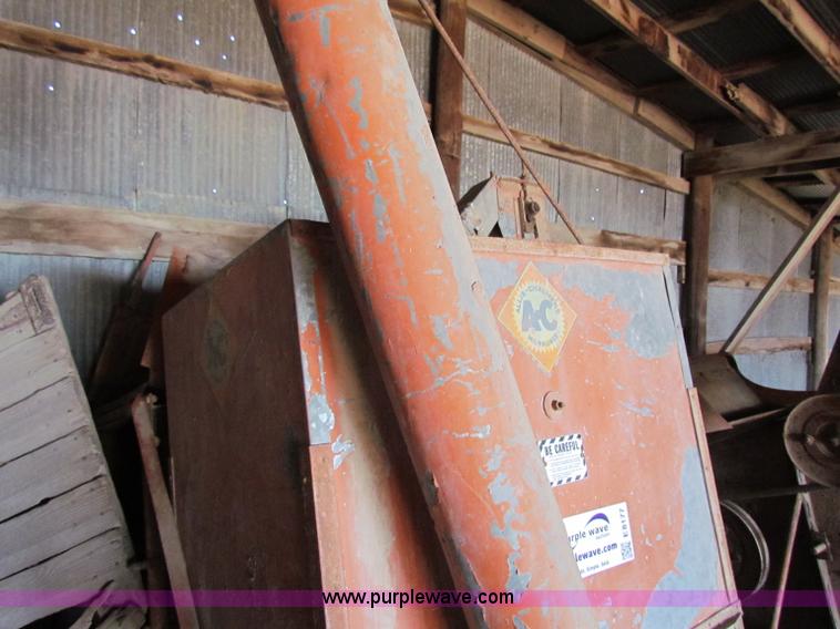 image for item E8177 Allis Chalmers pull type combine