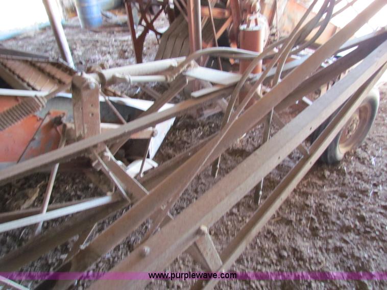 image for item E8177 Allis Chalmers pull type combine