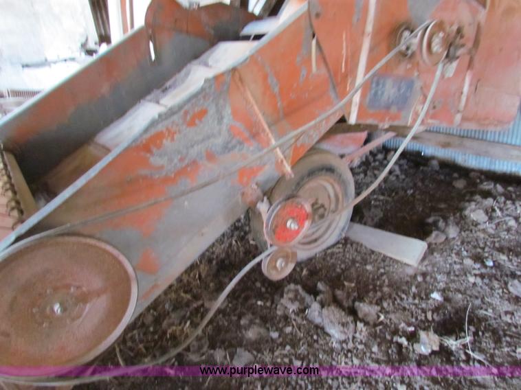 image for item E8177 Allis Chalmers pull type combine