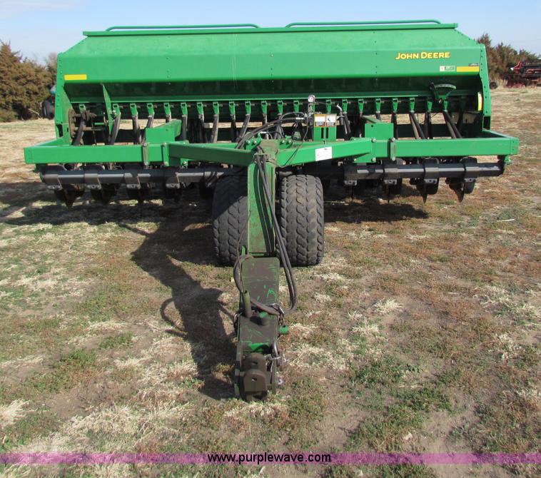 image for item E8184 John Deere 1590 no-till grain drill