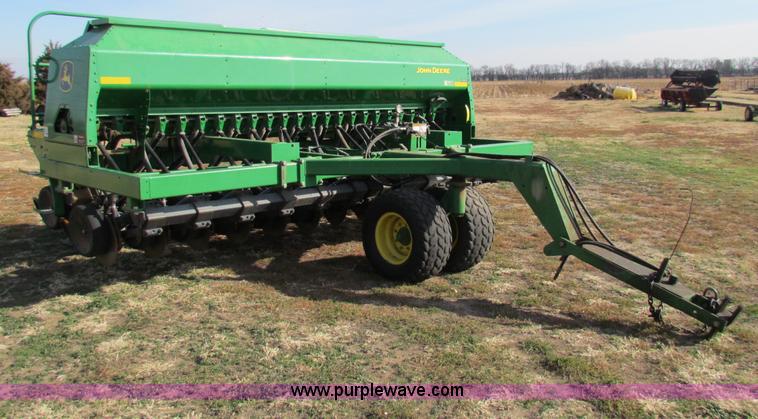 image for item E8184 John Deere 1590 no-till grain drill