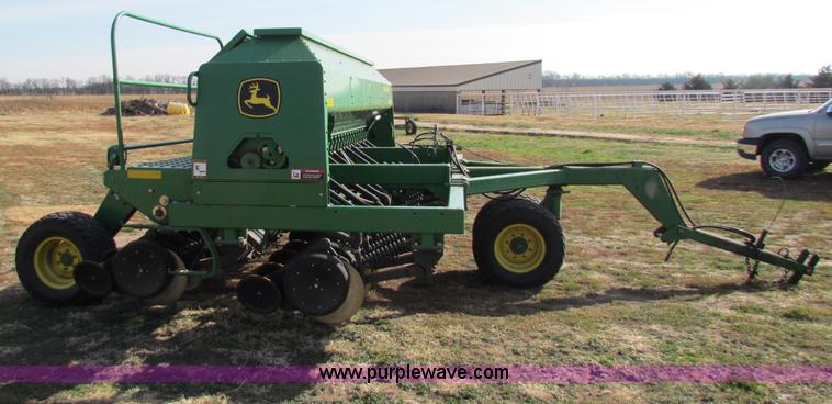 image for item E8184 John Deere 1590 no-till grain drill
