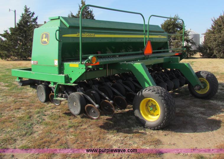 image for item E8184 John Deere 1590 no-till grain drill