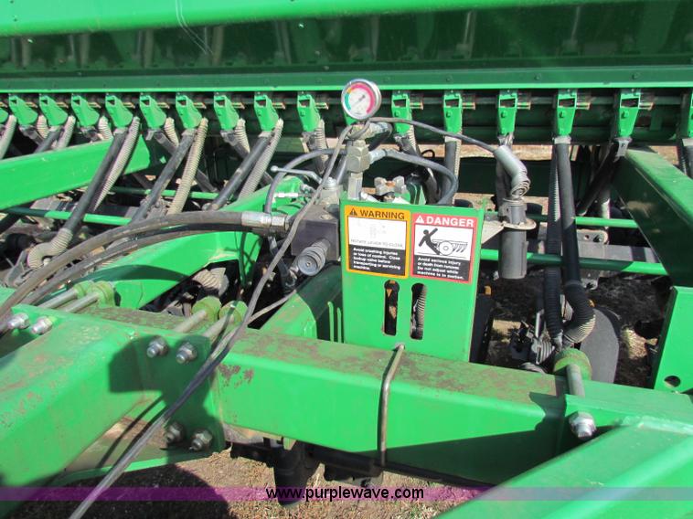 image for item E8184 John Deere 1590 no-till grain drill