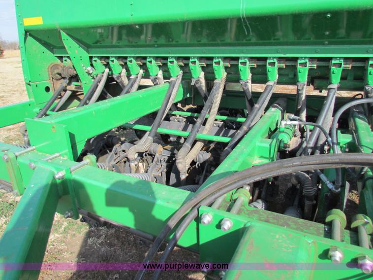 image for item E8184 John Deere 1590 no-till grain drill