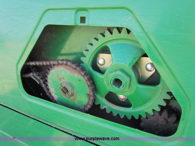 image for item E8184 John Deere 1590 no-till grain drill