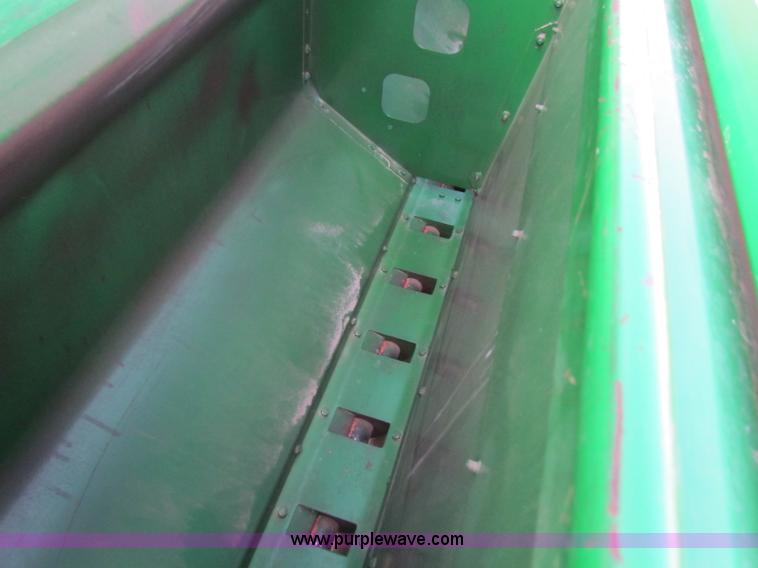 image for item E8184 John Deere 1590 no-till grain drill