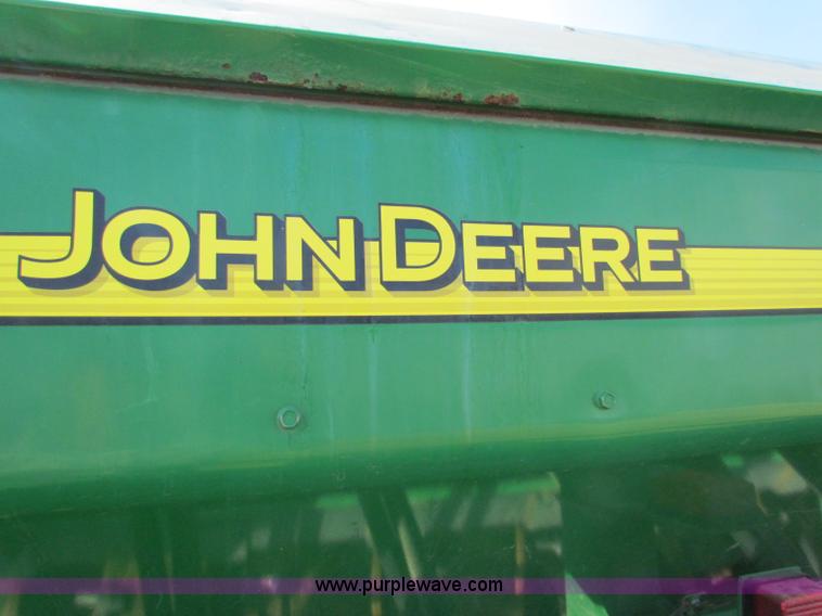 image for item E8184 John Deere 1590 no-till grain drill