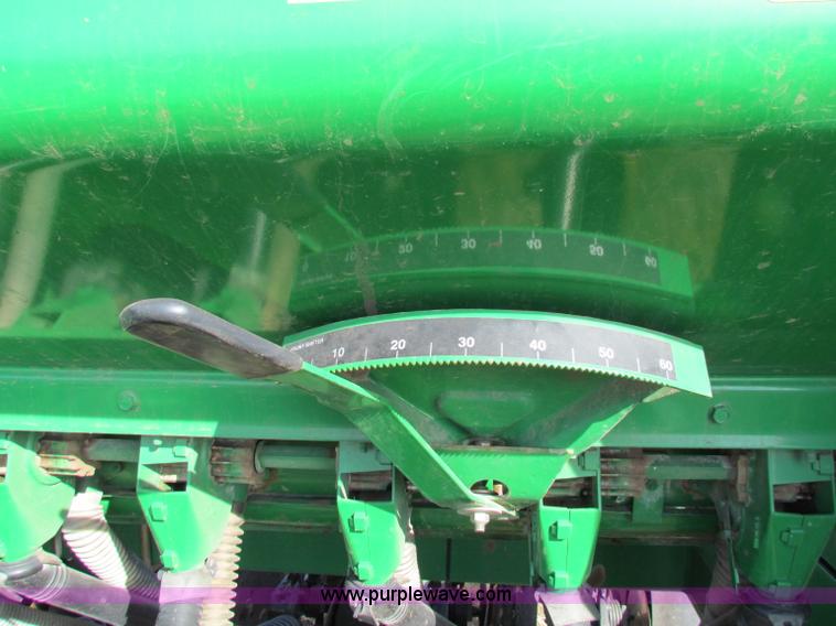 image for item E8184 John Deere 1590 no-till grain drill