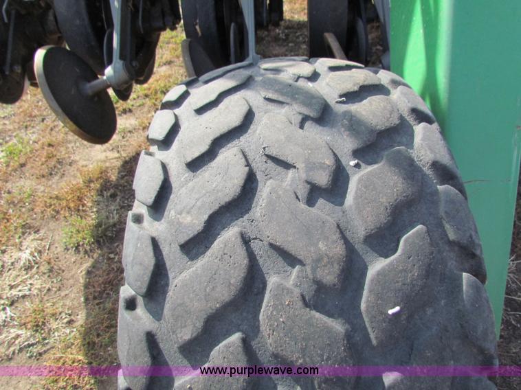 image for item E8184 John Deere 1590 no-till grain drill