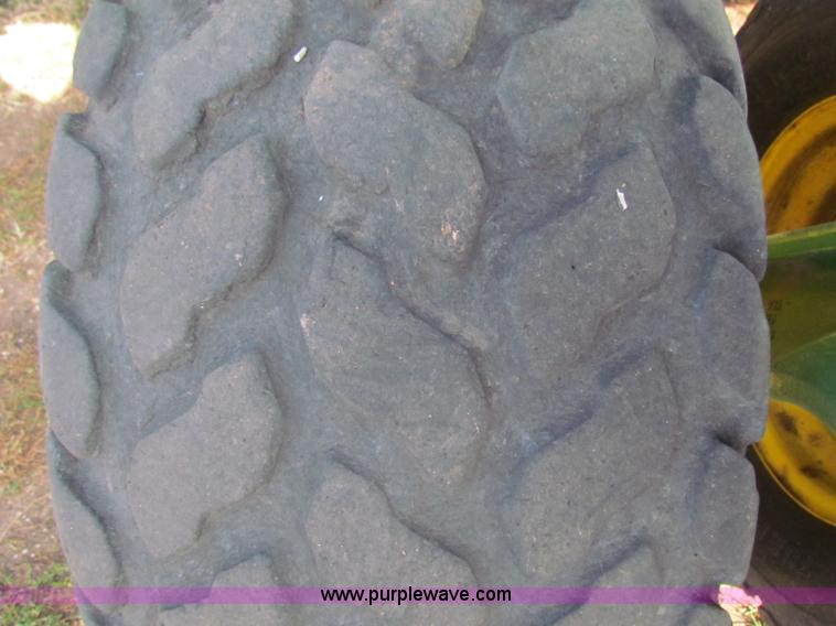 image for item E8184 John Deere 1590 no-till grain drill