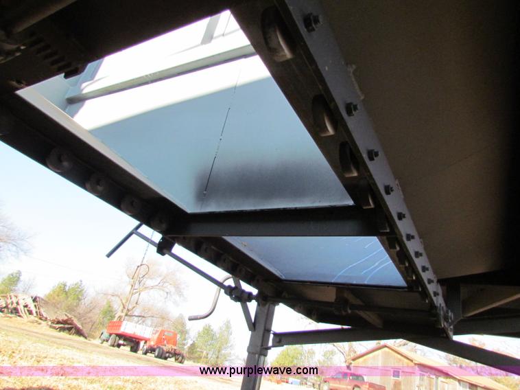 image for item E8185 2012 shop built grain trailer