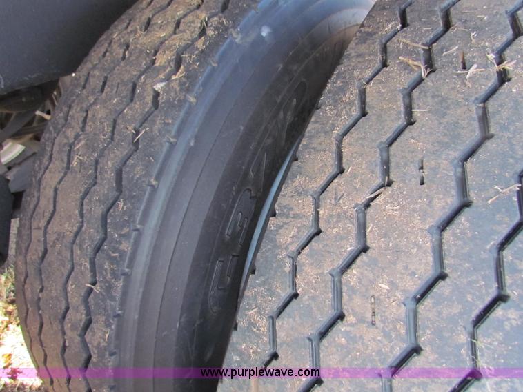 image for item E8185 2012 shop built grain trailer