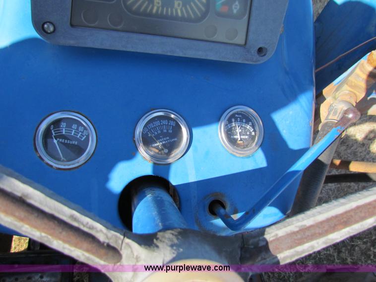 image for item E8189 Ford tractor with loader