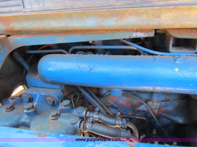 image for item E8189 Ford tractor with loader