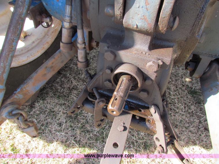 image for item E8189 Ford tractor with loader