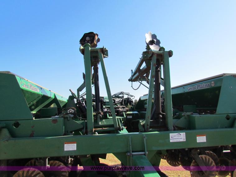 image for item E8193 1996 Great Plains Solid Stand 3010NT no-till grain drill