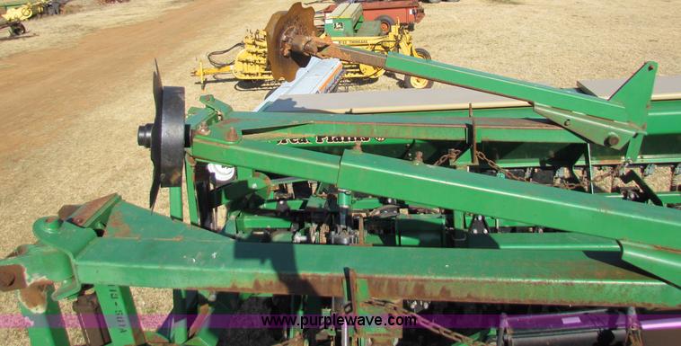 image for item E8193 1996 Great Plains Solid Stand 3010NT no-till grain drill