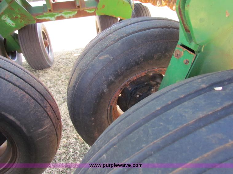 image for item E8193 1996 Great Plains Solid Stand 3010NT no-till grain drill