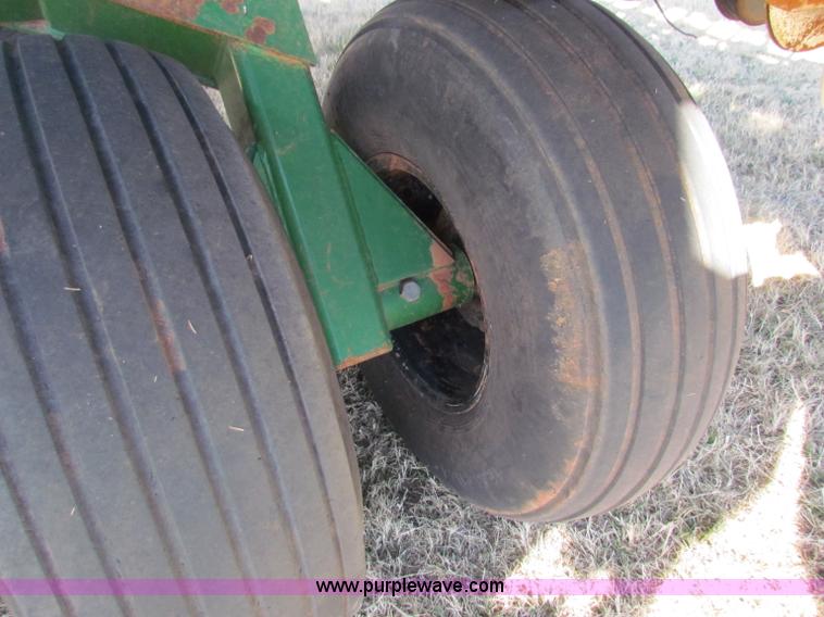 image for item E8193 1996 Great Plains Solid Stand 3010NT no-till grain drill