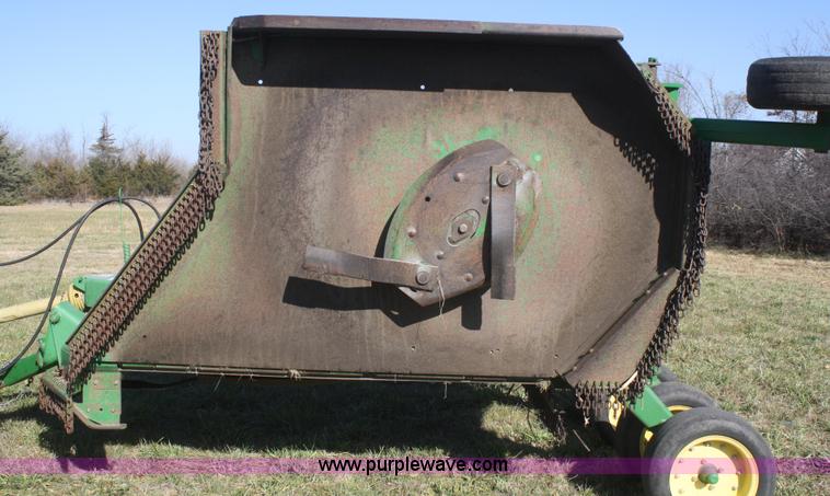 image for item F2766 John Deere 1518 batwing rotary mower