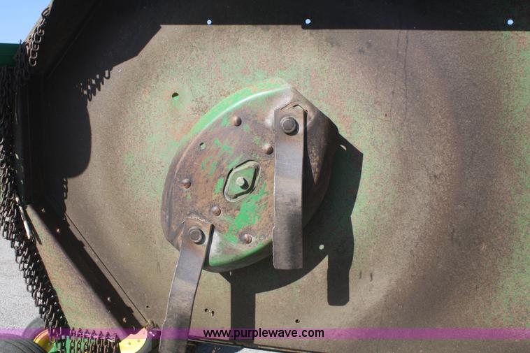 image for item F2766 John Deere 1518 batwing rotary mower