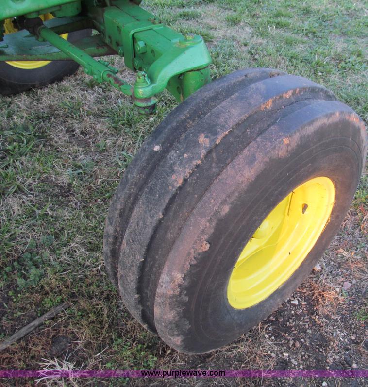 image for item F4681 1974 John Deere 4230 tractor