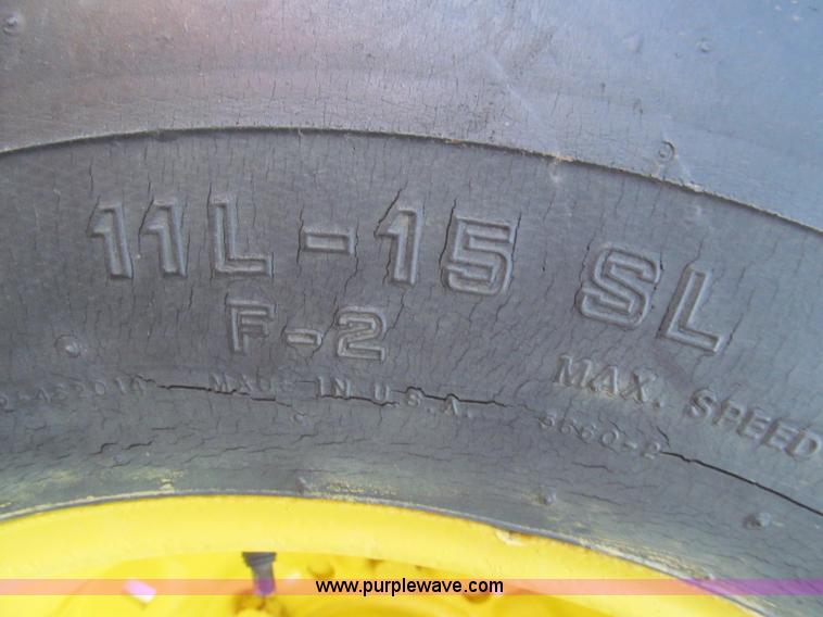 image for item F4681 1974 John Deere 4230 tractor