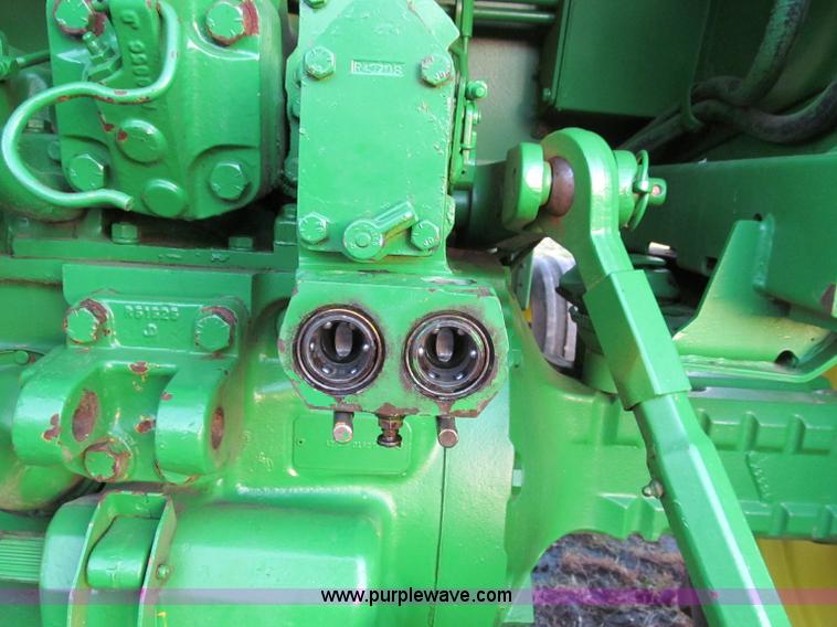 image for item F4681 1974 John Deere 4230 tractor