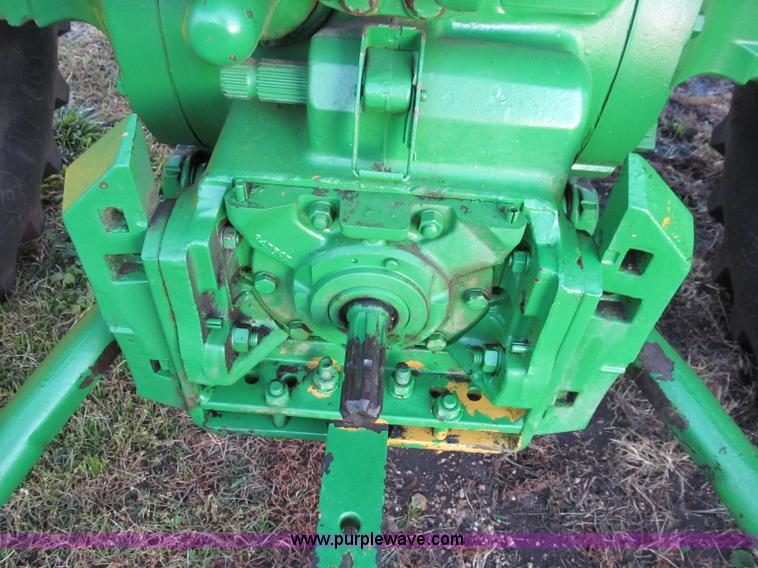 image for item F4681 1974 John Deere 4230 tractor