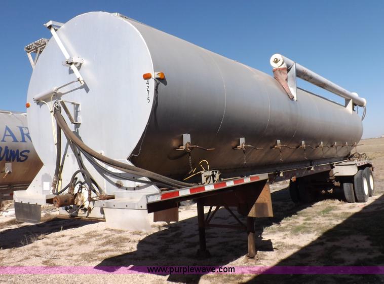 image for item F6313 1997 Warren hydraulic feed body trailer