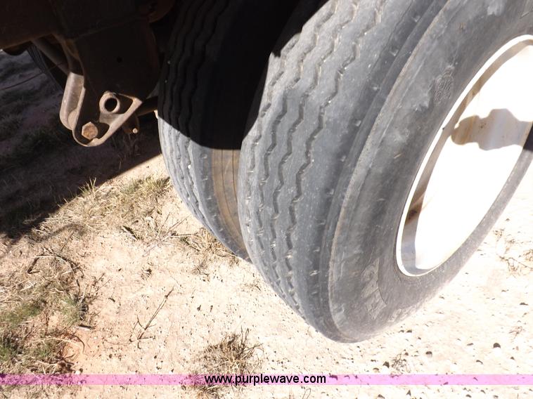 image for item F6313 1997 Warren hydraulic feed body trailer