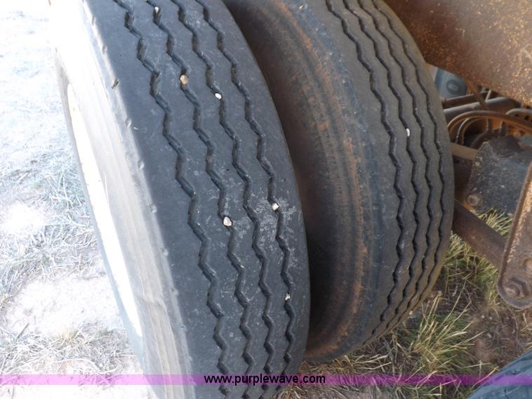 image for item F6313 1997 Warren hydraulic feed body trailer