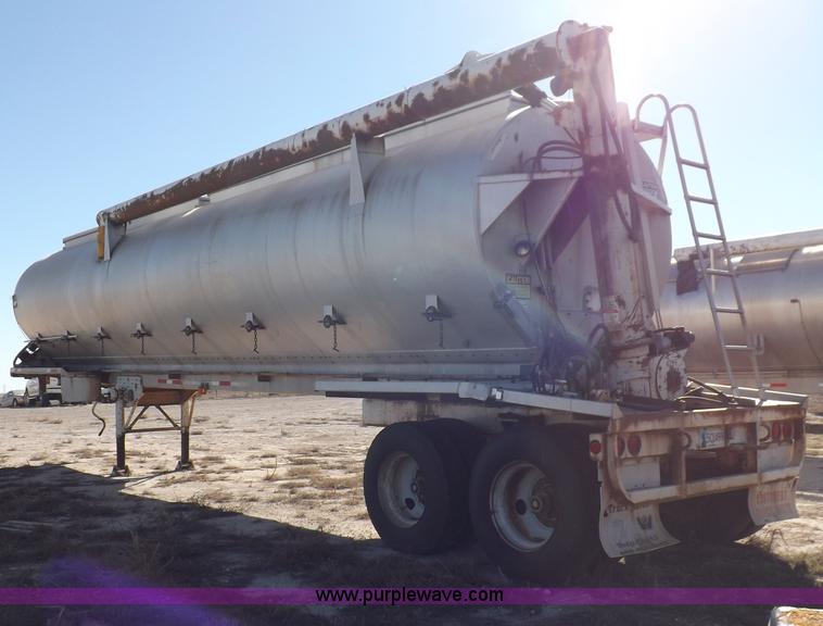 image for item F6314 1997 Warren hydraulic feed body trailer