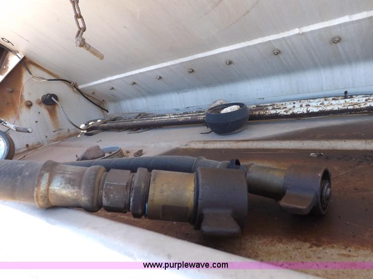 image for item F6314 1997 Warren hydraulic feed body trailer