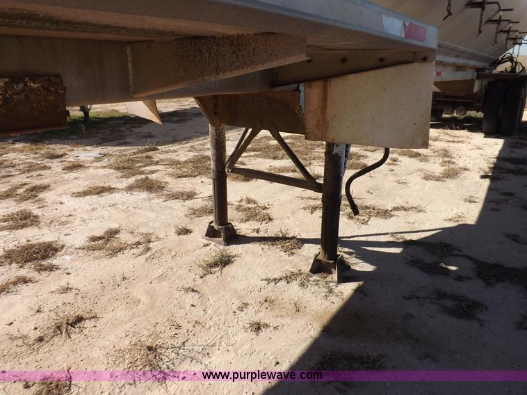 image for item F6314 1997 Warren hydraulic feed body trailer