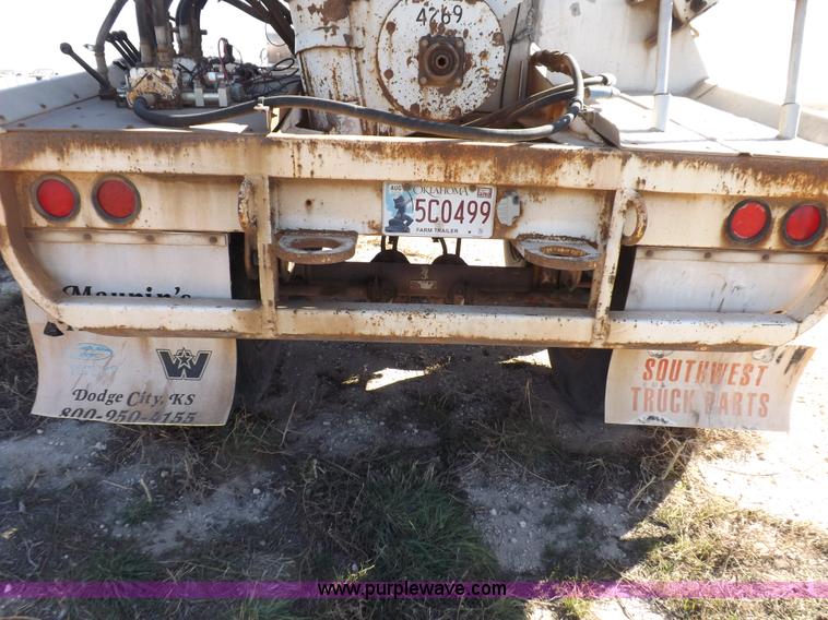 image for item F6314 1997 Warren hydraulic feed body trailer