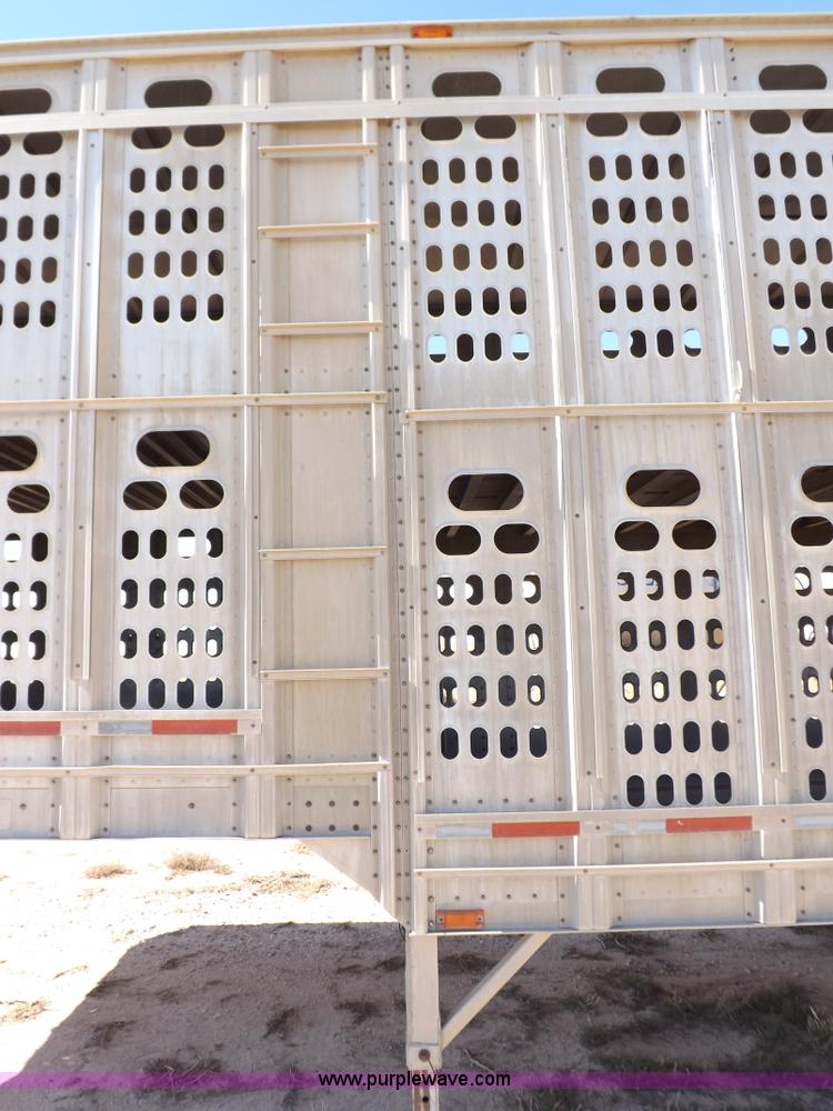 image for item F6316 1991 Barrett livestock trailer