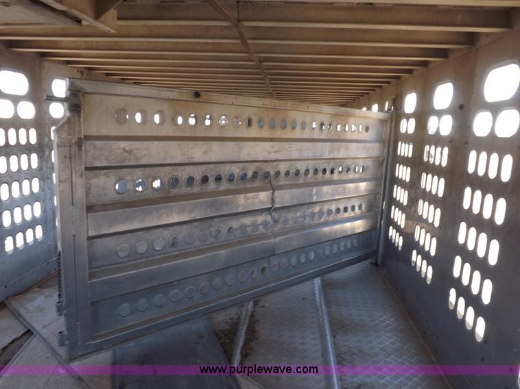image for item F6316 1991 Barrett livestock trailer