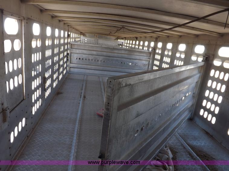 image for item F6316 1991 Barrett livestock trailer