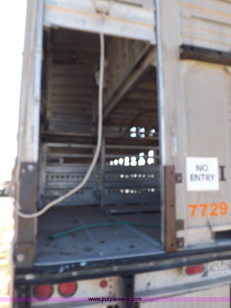 image for item F6316 1991 Barrett livestock trailer