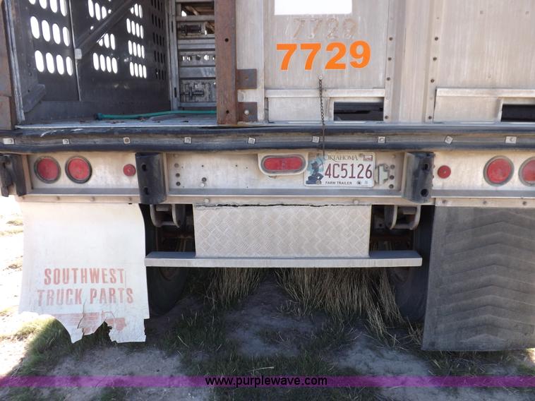 image for item F6316 1991 Barrett livestock trailer