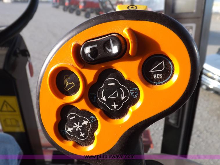 image for item F6319 2010 Case IH 7088 AFS combine