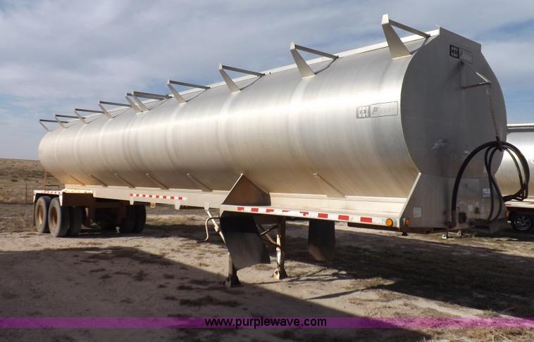 image for item F6339 2000 Pacer hydraulic feed body trailer