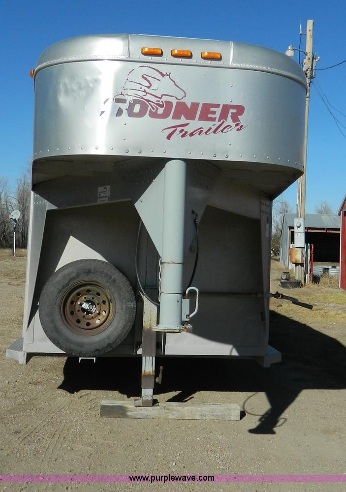 image for item G7571 1999 Sooner aluminum stock trailer