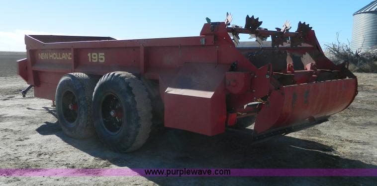 image for item G7577 New Holland 195 manure spreader