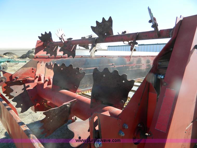 image for item G7577 New Holland 195 manure spreader