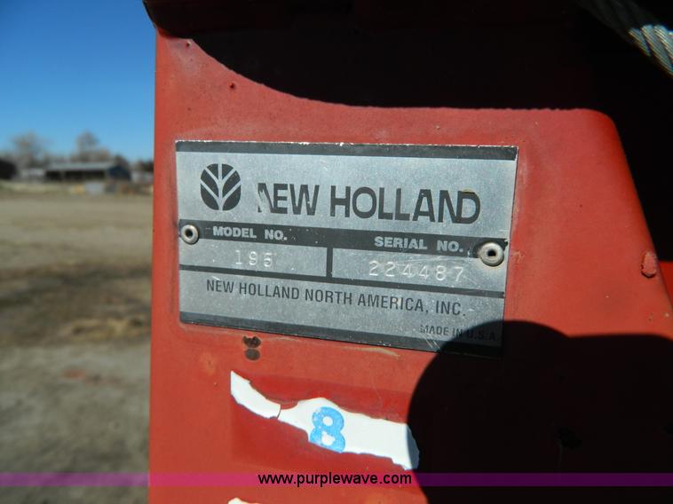 image for item G7577 New Holland 195 manure spreader