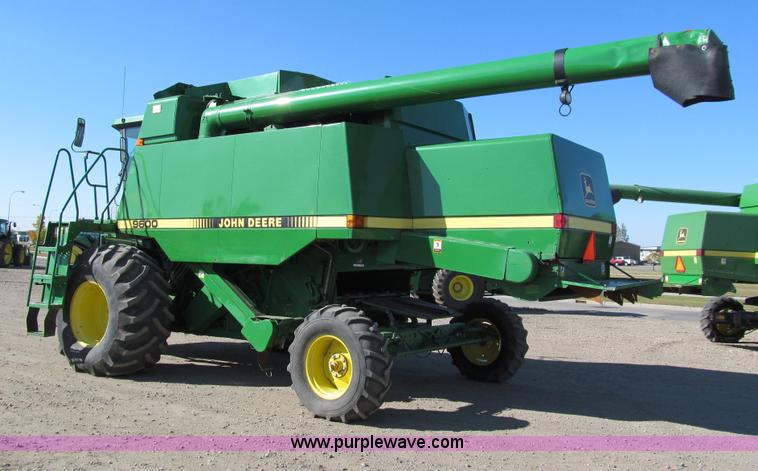 image for item I9797 1990 John Deere 9600 combine